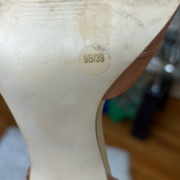 Jessica Simpson Sz 9B brown leather pointed toe gorgeous heel straps pumps shoe - Picture 10 of 11